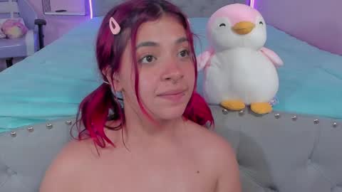 Snapshot of kathia_saenz chatting on 7, 3, 2025 Kathia  online show from 7, 3, 2025