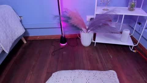 Kathia  online show from 13, 11, 2025