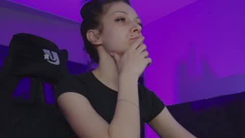 Snapshot of kathleen_frost chatting on 8, 2, 2025 kathleen_frost online show from 8, 2, 2025