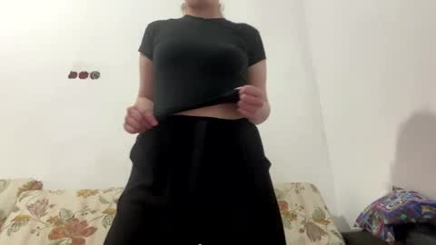 Snapshot of kathrinekiening chatting on 31, 5, 2026 Jessie online show from 31, 5, 2026