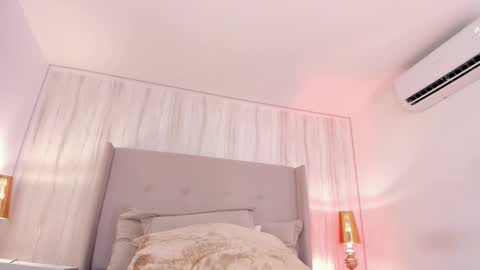 Snapshot of katiecruz_ chatting on 15, 2, 2025 Katie online show from 15, 2, 2025