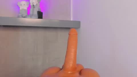 Snapshot of katiecruz_ chatting on 28, 2, 2025 Katie online show from 28, 2, 2025