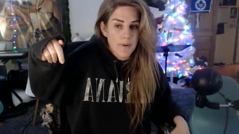 Snapshot of katiecutie_5 chatting on 22, 1, 2025 Katie online show from 22, 1, 2025