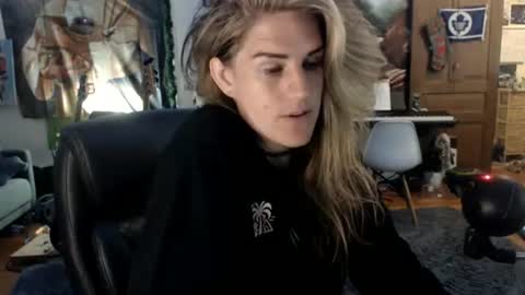 Snapshot of katiecutie_5 chatting on 1, 7, 2026 Katie online show from 1, 7, 2026