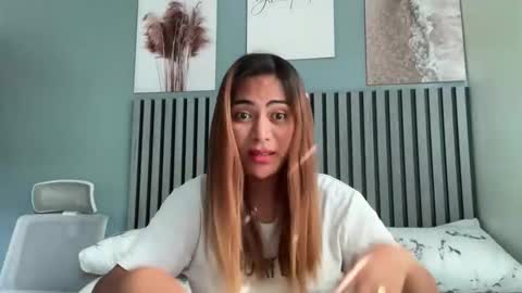 Snapshot of katiefrox_ chatting on 31, 10, 2025 katiefrox  online show from 31, 10, 2025