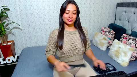 Follow Instagram katikloving online show from 2, 12, 2024