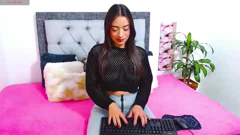 Follow Instagram katikloving online show from 16, 11, 2025