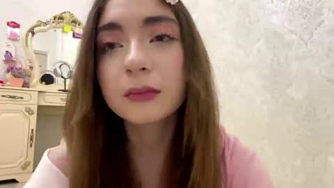 Snapshot of katinaflatau chatting on 27, 5, 2026 Rosie online show from 27, 5, 2026
