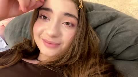 Snapshot of katinaflatau chatting on 8, 6, 2026 Rosie online show from 8, 6, 2026