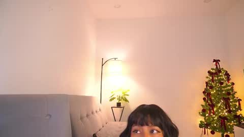 Follow me on instagram and twitter as correaktnees online show from 15, 12, 2025