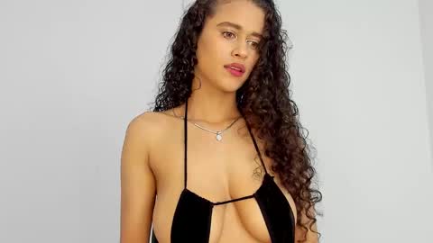 Snapshot of katrhin_66 chatting on 17, 12, 2024 Kathrin online show from 17, 12, 2024