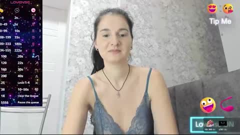 Snapshot of katrin_brook chatting on 6, 3, 2025 Katrin Brook online show from 6, 3, 2025