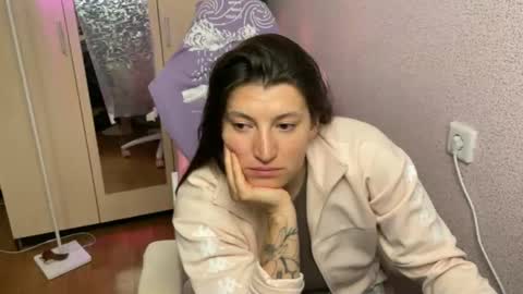 Snapshot of katrin_kristal chatting on 8, 5, 2026 naked in pvt show 100 tk online show from 8, 5, 2026