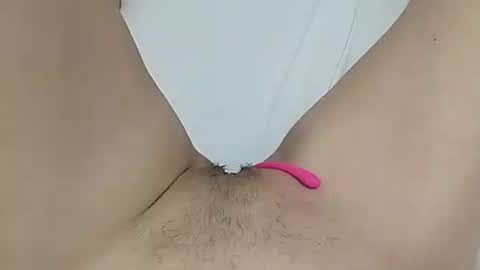 Snapshot of katrinna_arinna chatting on 4, 1, 2025 katrina dont forget to give me thumbs up online show from 4, 1, 2025