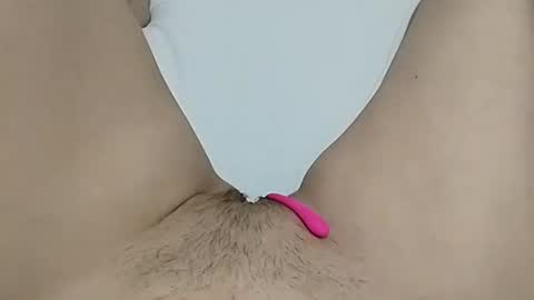 Snapshot of katrinna_arinna chatting on 5, 1, 2025 katrina dont forget to give me thumbs up online show from 5, 1, 2025