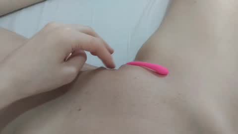 Snapshot of katrinna_arinna chatting on 27, 1, 2025 katrina dont forget to give me thumbs up online show from 27, 1, 2025