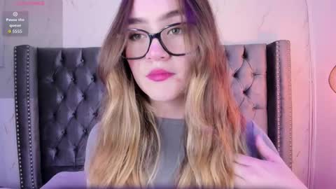 katte_winslet_ online show from 19, 12, 2025