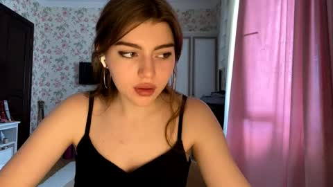 Molly online show from 7, 6, 2026