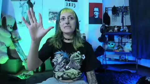 kattx   independent model online show from 24, 5, 2026