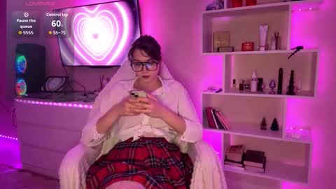 Olivia online show from 10, 4, 2026