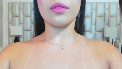 Snapshot of katy_and_paola chatting on 14, 1, 2025 katy blonde girl and paola big boobs online show from 14, 1, 2025