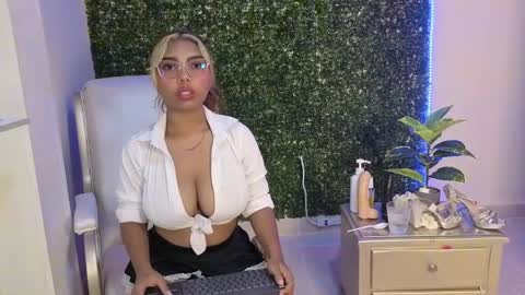 katy_love222 online show from 31, 5, 2026