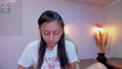 Snapshot of katy_sweet19 chatting on 10, 1, 2025 Katy online show from 10, 1, 2025