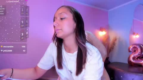 Snapshot of katy_sweet19 chatting on 12, 9, 2025 Katy online show from 12, 9, 2025