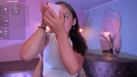 Snapshot of katy_sweet19 chatting on 14, 10, 2025 Katy online show from 14, 10, 2025