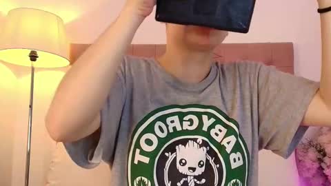 Snapshot of katy_van chatting on 21, 2, 2025 Katy Van online show from 21, 2, 2025