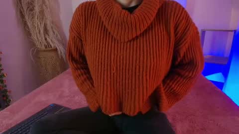 Snapshot of katy_van chatting on 17, 10, 2025 Katy Van online show from 17, 10, 2025