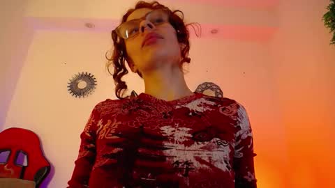 Snapshot of katy_van chatting on 21, 11, 2025 Katy Van online show from 21, 11, 2025