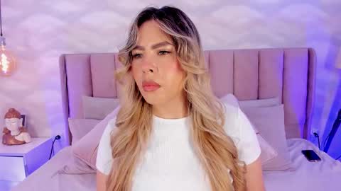 Snapshot of katya_blonde chatting on 20, 11, 2025 katya_blonde online show from 20, 11, 2025