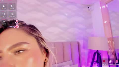 Snapshot of katya_blonde chatting on 22, 11, 2025 katya_blonde online show from 22, 11, 2025