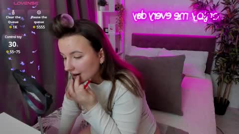 Snapshot of katyaneilson chatting on 19, 2, 2025 Kate online show from 19, 2, 2025