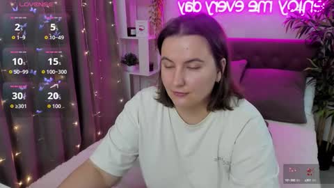 Snapshot of katyaneilson chatting on 19, 9, 2025 Kate online show from 19, 9, 2025