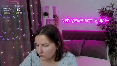 Snapshot of katyaneilson chatting on 28, 9, 2025 Kate online show from 28, 9, 2025