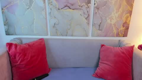 Snapshot of katymeaw chatting on 9, 7, 2026 katymeaw online show from 9, 7, 2026