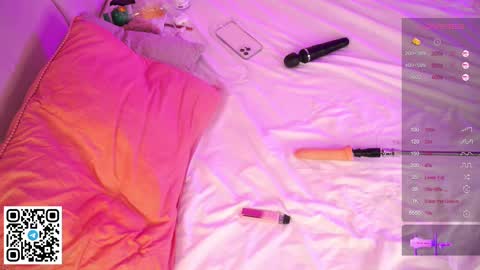 Snapshot of katymolly chatting on 14, 2, 2025 Mia Lovense is active Private is Open online show from 14, 2, 2025