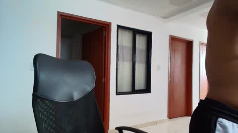 Kauri Lop online show from 4, 1, 2025