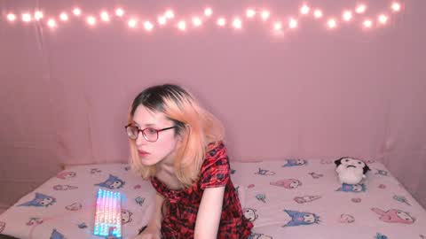 Tiffany online show from 10, 4, 2026