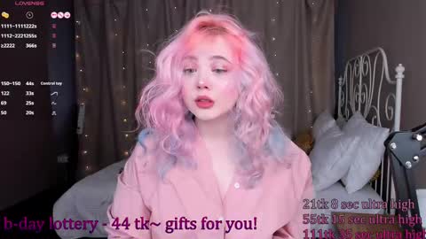 Snapshot of kawaii_yuki chatting on 28, 2, 2025 Yuki  online show from 28, 2, 2025