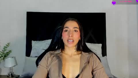 KAYLA BATISTA online show from 13, 6, 2026