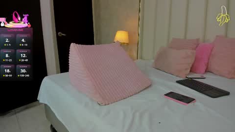 kayladavies_ online show from 24, 6, 2026