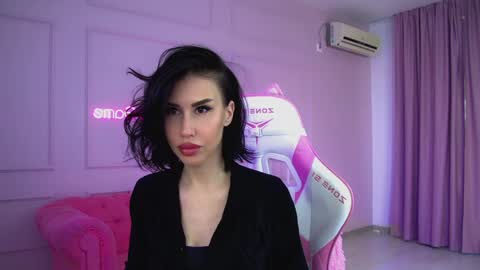 Kayla online show from 29, 4, 2026