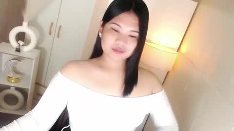 Snapshot of kayleepinay chatting on 4, 2, 2026 Y O U R F U T U R E K A Y L E E online show from 4, 2, 2026