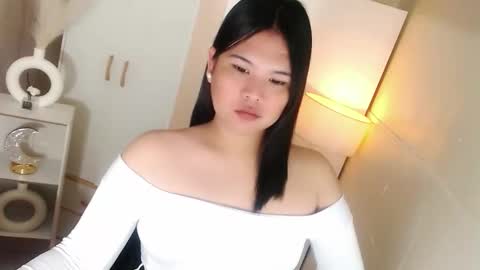 Snapshot of kayleepinay chatting on 6, 2, 2026 Y O U R F U T U R E K A Y L E E online show from 6, 2, 2026