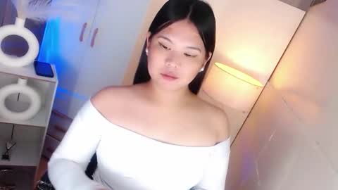 Y O U R        F U T U R E       K A Y L E E  online show from 16, 3, 2026