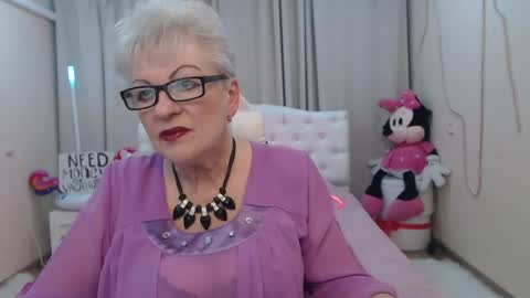 kaylesmoll online show from 26, 5, 2026