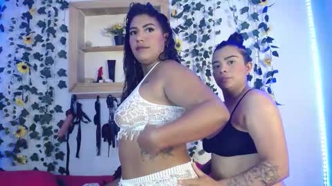 kaylie and dakota  online show from 27, 9, 2025